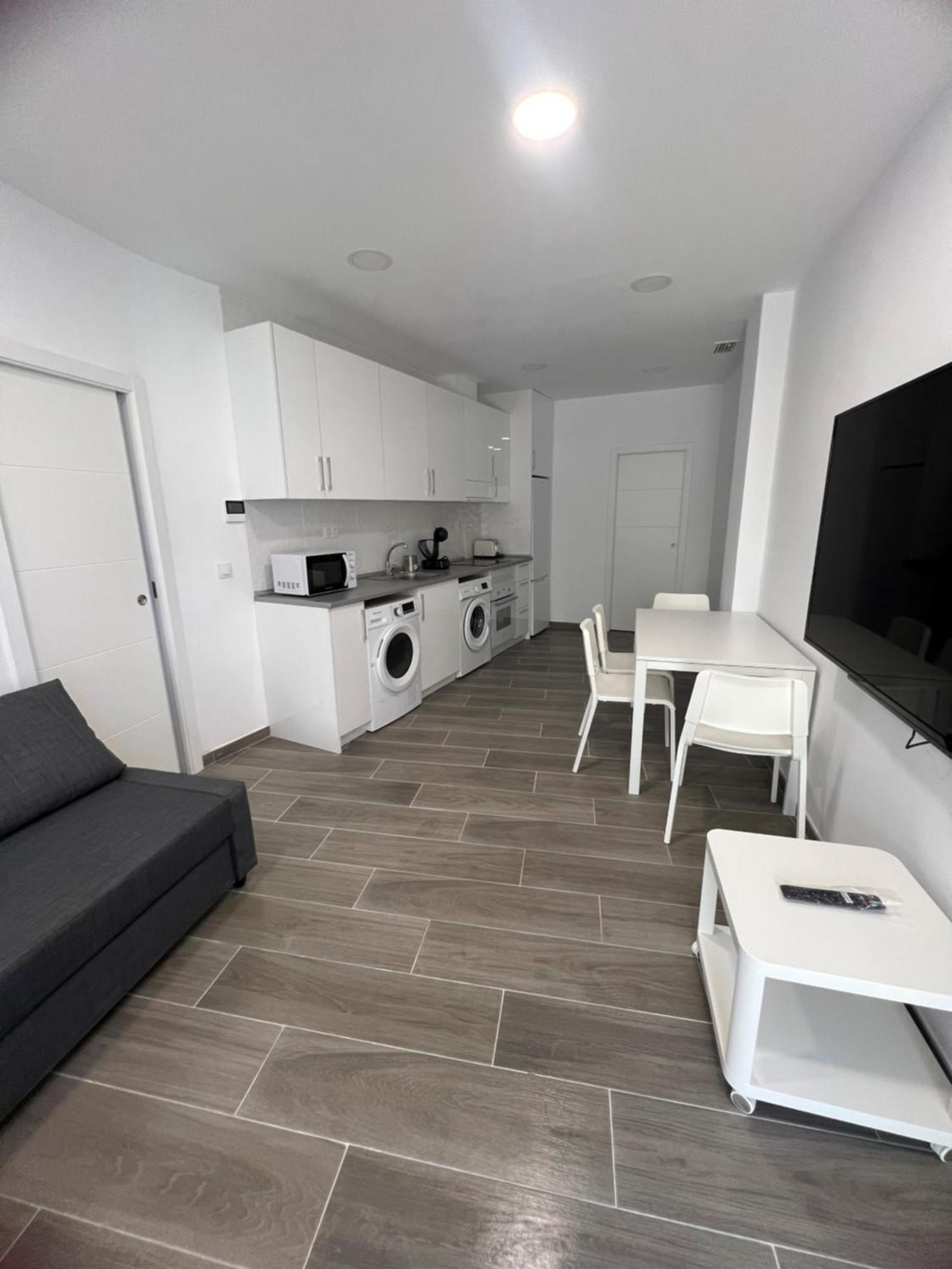 Apartamentos Montalvo Metropolis C Torremolinos Eksteriør billede